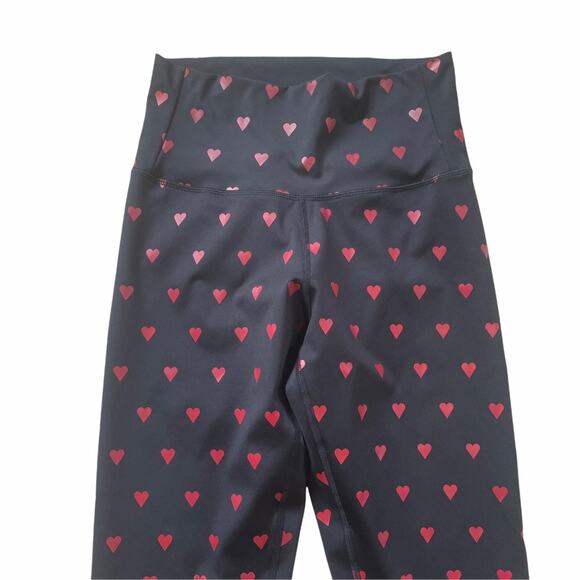 CHRLDR Black with Red Heart all over design high waisted leggings Large NWT - Picture 2 of 7